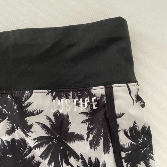 SOLD - Justice Palm Running Short Girls 14/16 Black White NWT - Picture 2 of 6